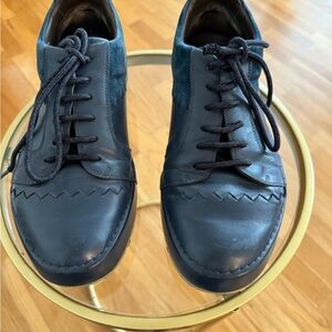 Bottega Veneta lace up shoes in blue